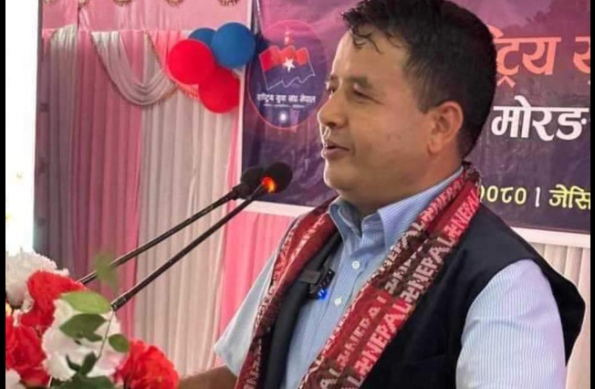 महेश बस्नेतको प्रस्ताव–एमालेमा अध्यक्षको विकल्प तयार छैनन्, केपी ओलीकै नेतृत्वमा अघि बढ्नुपर्छ